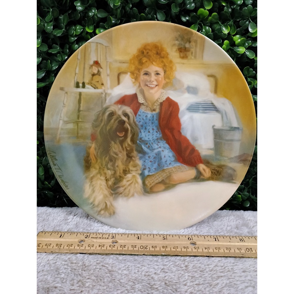 Annie and Sandy Collector Plate Limited Edition Knowles China First Issue‎ 1983